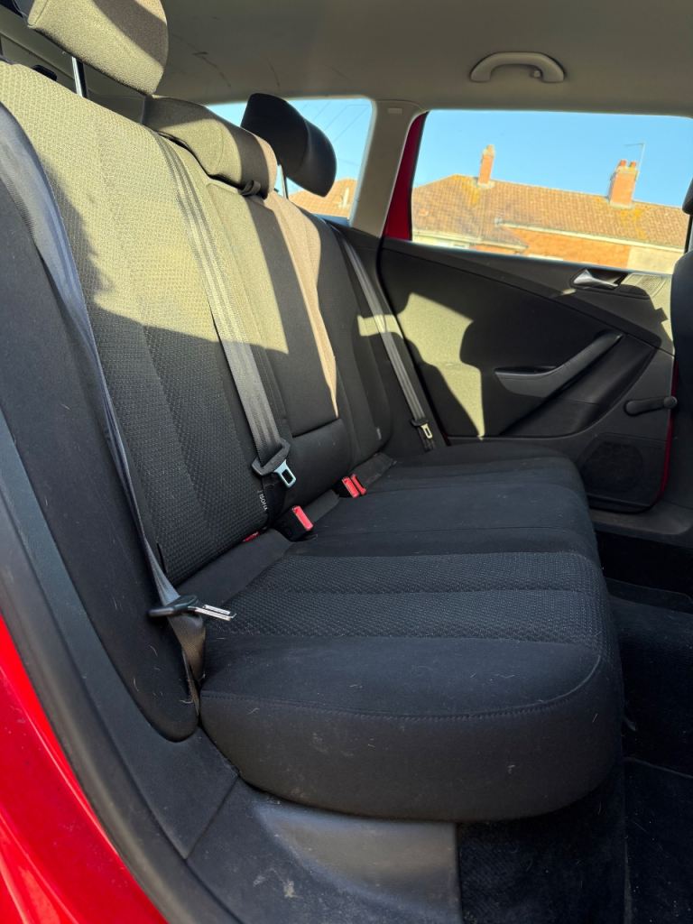 Volkswagen, PASSAT, Estate, 2010, Manual, 1968 (cc), 5 doors