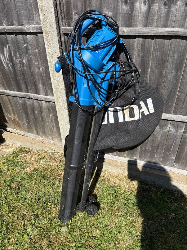 HYUNDAI HYBV2800E Electric Leaf Blower Vacuum – Good Condition