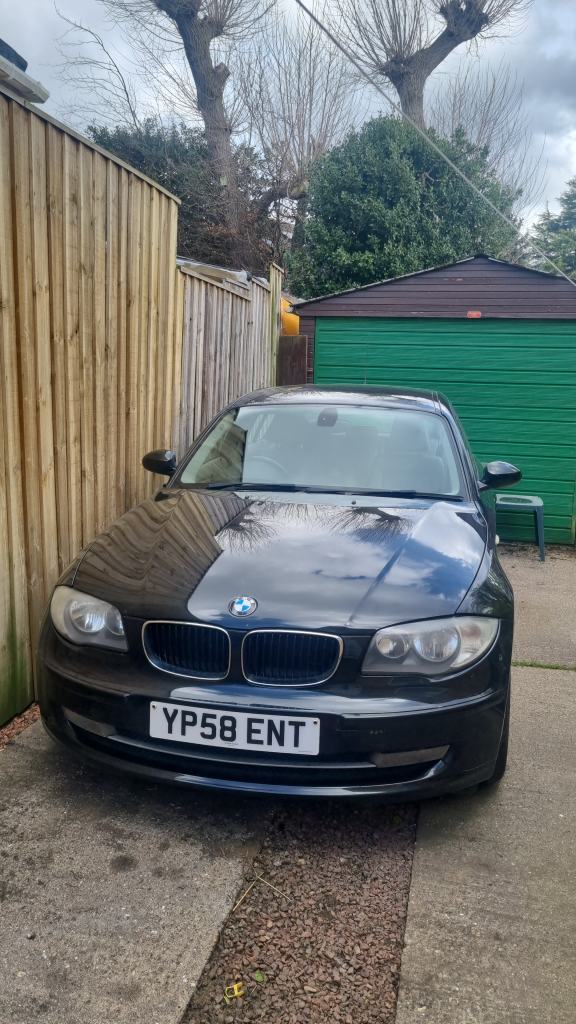 Black BMW 5 door Hatchback 2lt Desil 