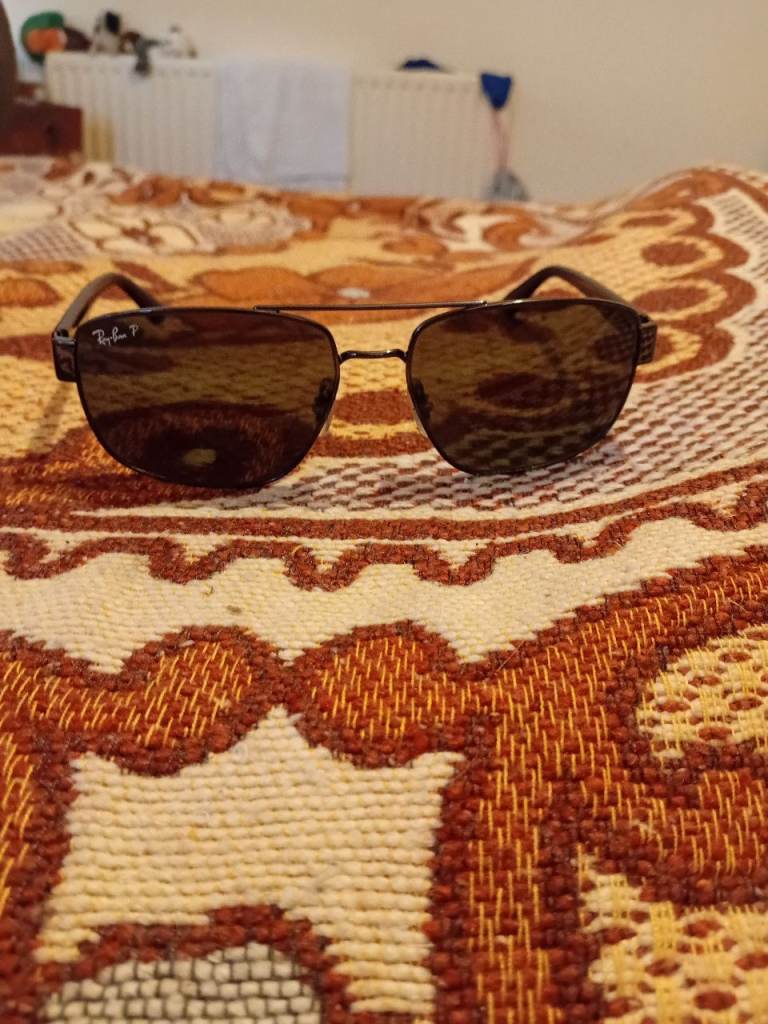Ray ban sun glasses