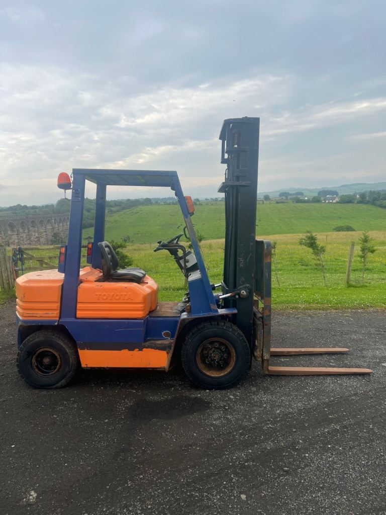 Toyota 2.5 tonne forklift