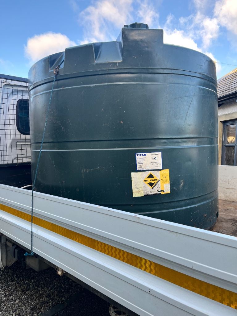2500 litre oil tank 