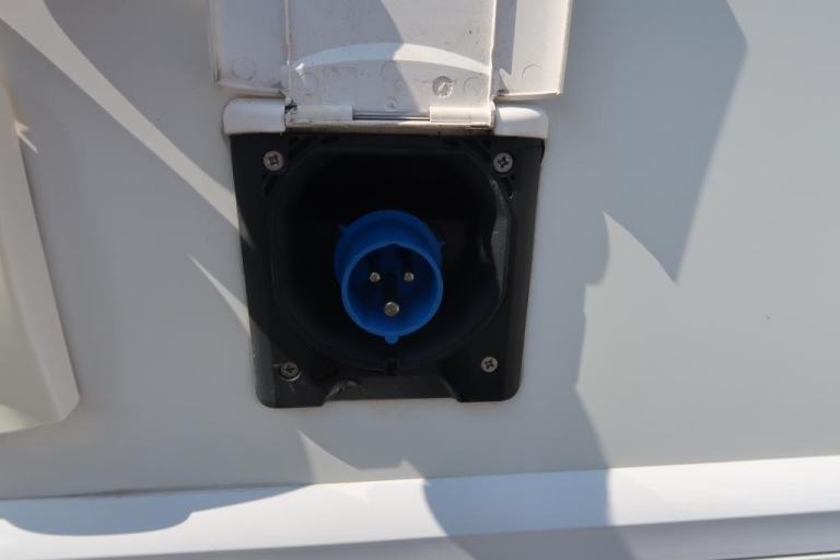 2020 BAILEY Unicorn Black Edition Cabrera 