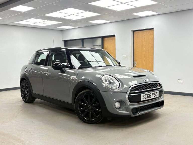 2016 MINI Hatch 2.0 Cooper S Hatchback 5dr Petrol Manual Euro 6 (s/s) (192 ps) Hatchback Petrol M...