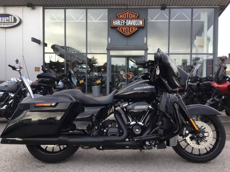 2018 Harley-Davidson STREET GLIDE SPECIAL FLHXS Vivid Black (18MY) HD Touring PETROL Manual