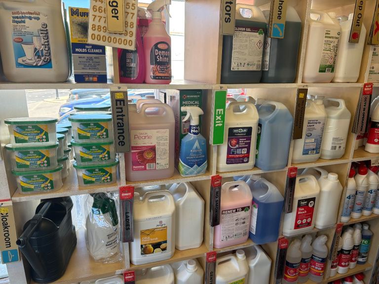 Chemicals for cleaning  ‘ clearance🚨🚨