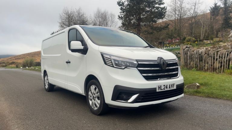 Renault trafic 2024 new model (Citroen Peugeot Vauxhall Nissan Ford )