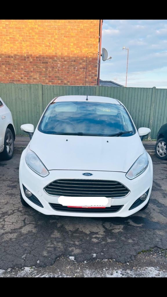 Ford, FIESTA, Hatchback, 2016, Manual, 1498 (cc), 5 doors