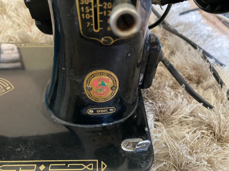 Singer vintage 99K sewing machine
