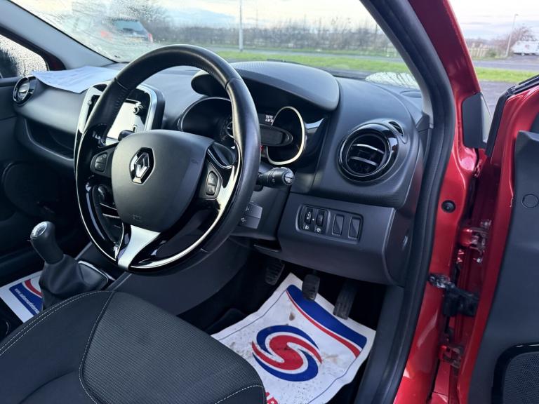 RENAULT CLIO 1.2 Dynamique MediaNav 1.2 16V 75 2015