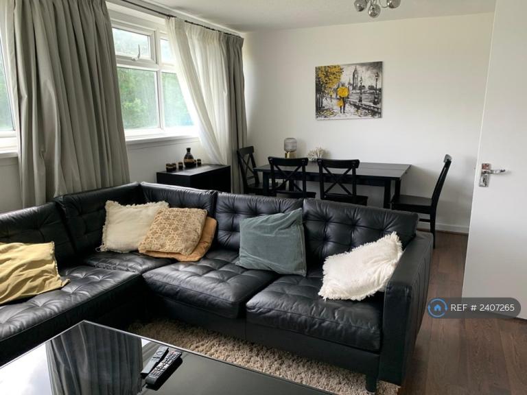 3 bedroom flat in Haddon Court, London, W3 (3 bed) (#2407265)