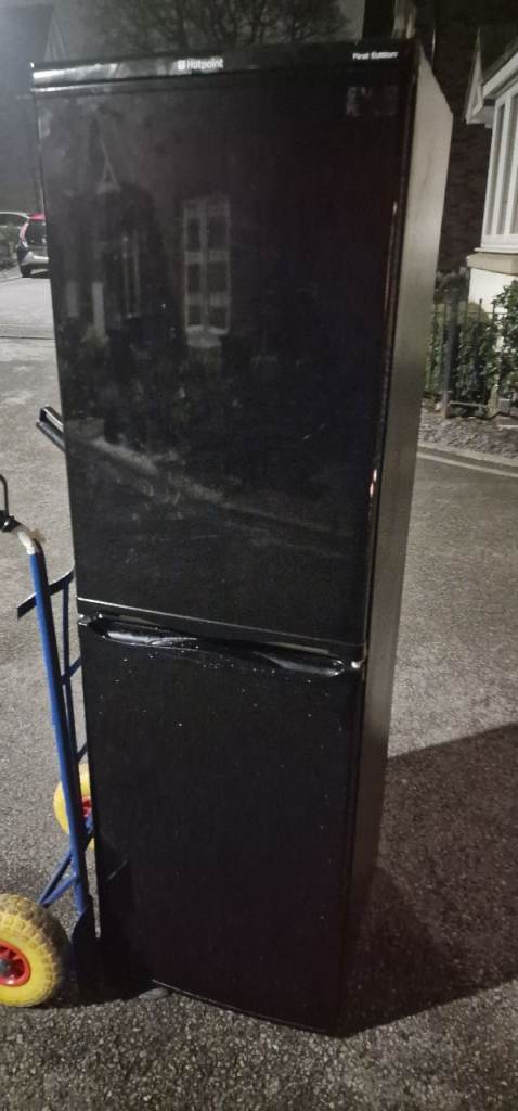 Black Hotpoint fridge freezer _ free delivery