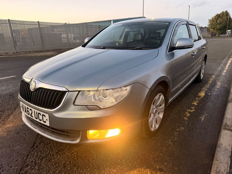 Skoda, SUPERB, Hatchback, 2013, Manual, 1598 (cc), 5 doors