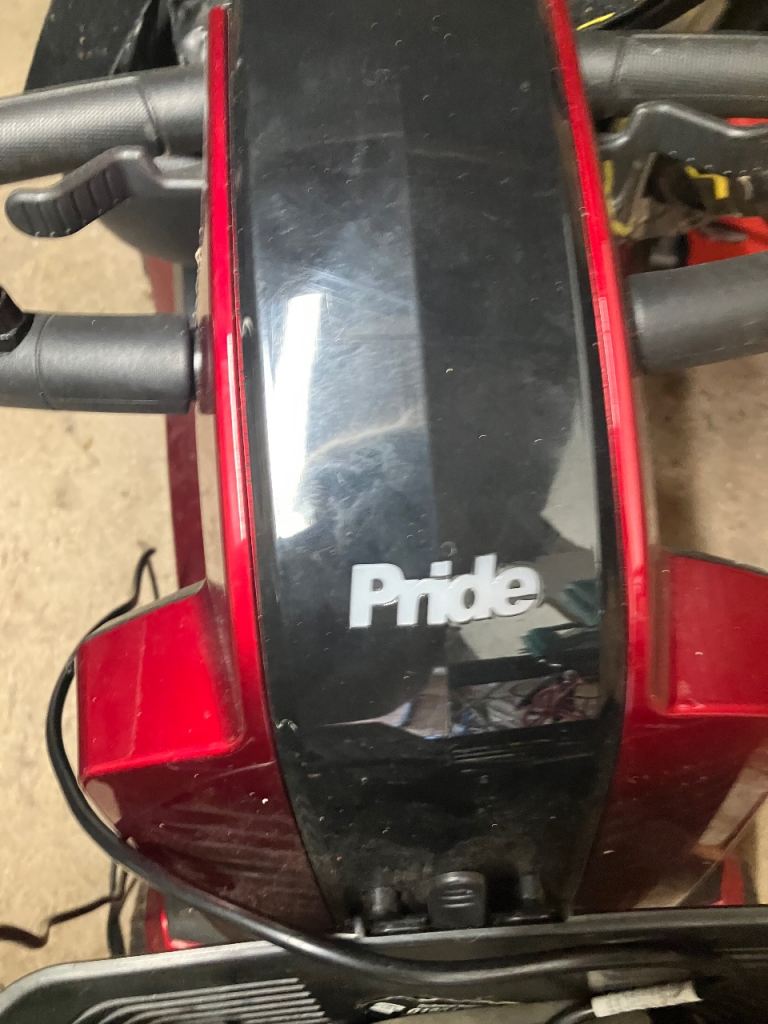 Mobility scooter pet trailer and rain covers 
