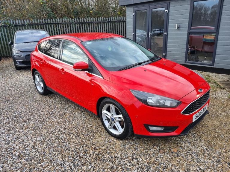 2015 Ford Focus 1.6 TDCi Zetec Euro 5 (s/s) 5dr HATCHBACK Diesel Manual