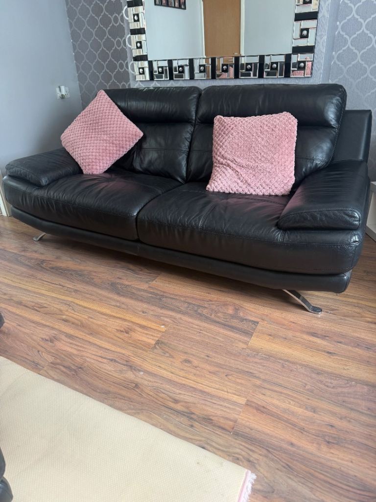 3 + 2 leather sofa 