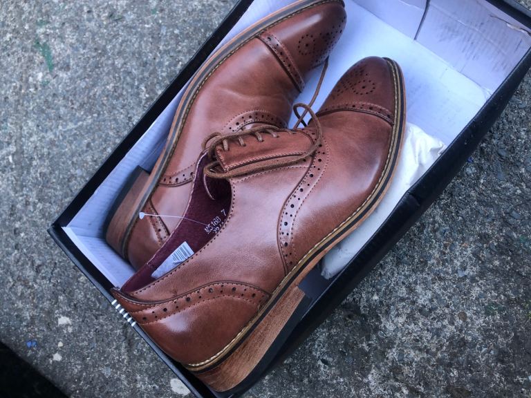 Men’s shoes size 7