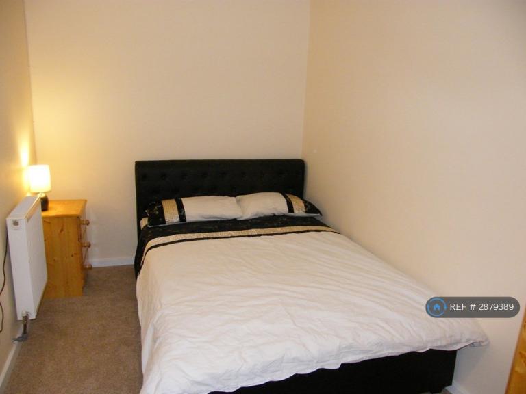 1 bedroom in Brookhouse Road, Farnborough, GU14 (#2879389)