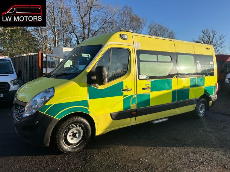  RENAULT MASTER 150 L3H2 LWB HI ROOF DIRECT EX AMBULANCE SERIVICS 2017 17 REG