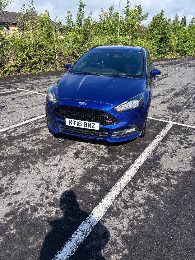 Ford, FOCUS, Estate, 2016, Manual, 1997 (cc), 5 doors