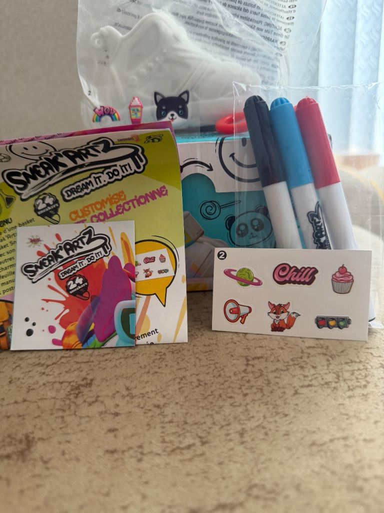 NEW Sneak' Artz Dream It Do It Customise Collection