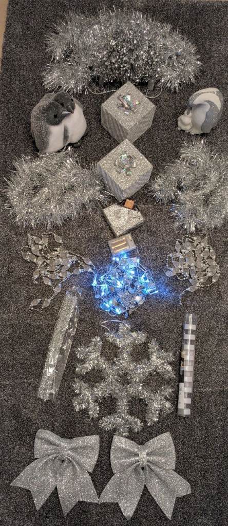 Xmas Mixed Silver Bundle - 23 Items -£6