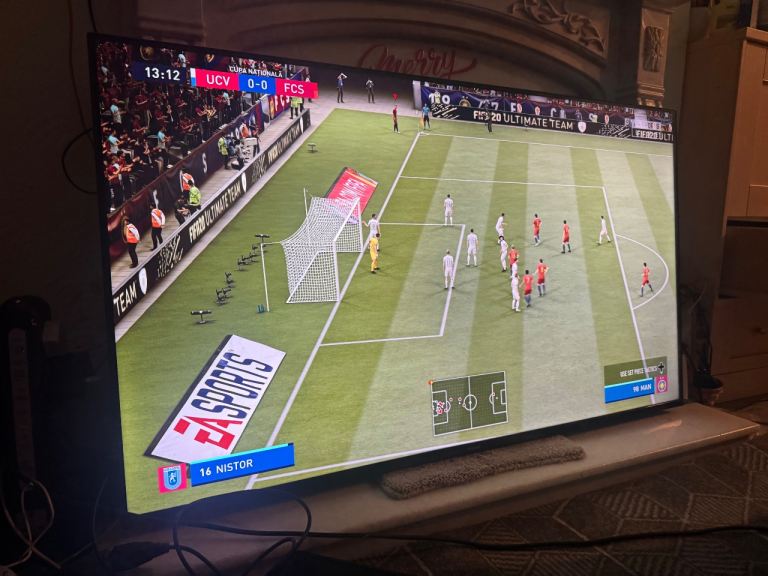 ✅SMART 55”4K Polaroid ( no stand )