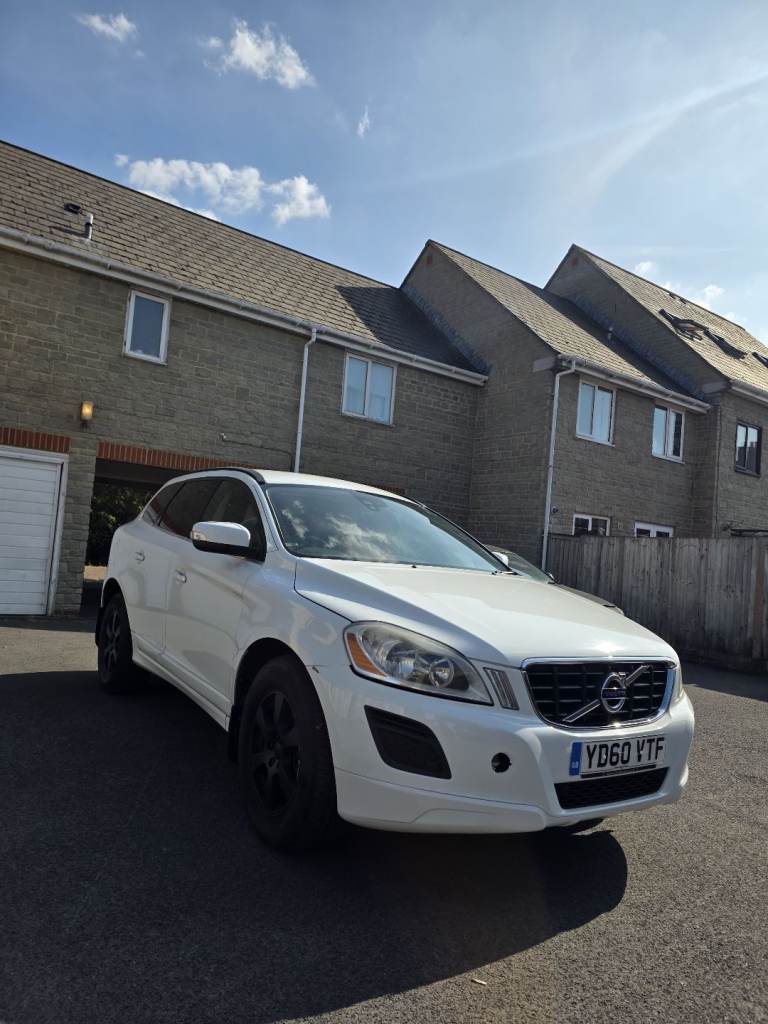 Volvo, XC60, Estate, 2010, Semi-Auto, 2400 (cc), 5 doors