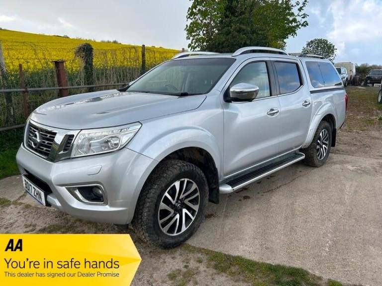 2017 Nissan Navara Double Cab Pick Up Tekna 2.3dCi 190 4WD Auto PICK UP DIESEL Automatic