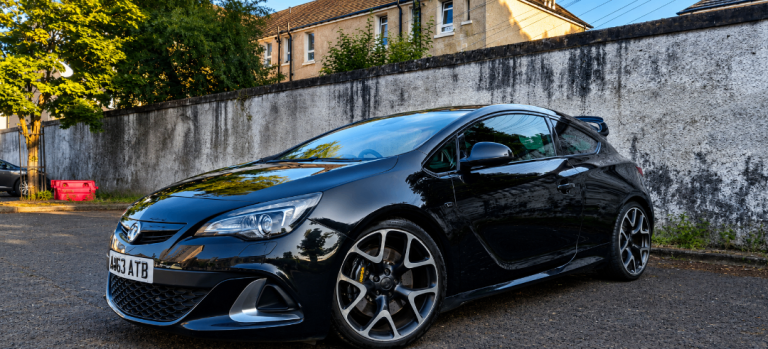 Vauxhall, ASTRA GTC, Hatchback, 2013, Manual, 1998 (cc), 3 doors