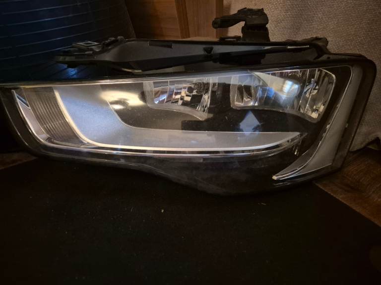 Audi A5 headlights