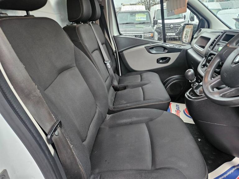 2017 Renault Trafic LH29 ENERGY dCi 125 High Roof Business Van PANEL VAN DIESEL Manual