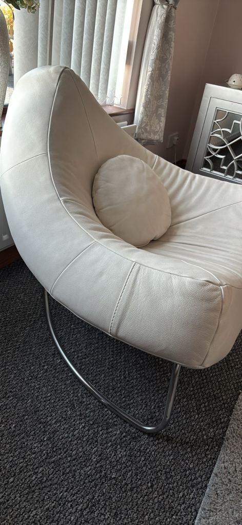 Cream Leather Armchair with Chrome Base – Good Condition
