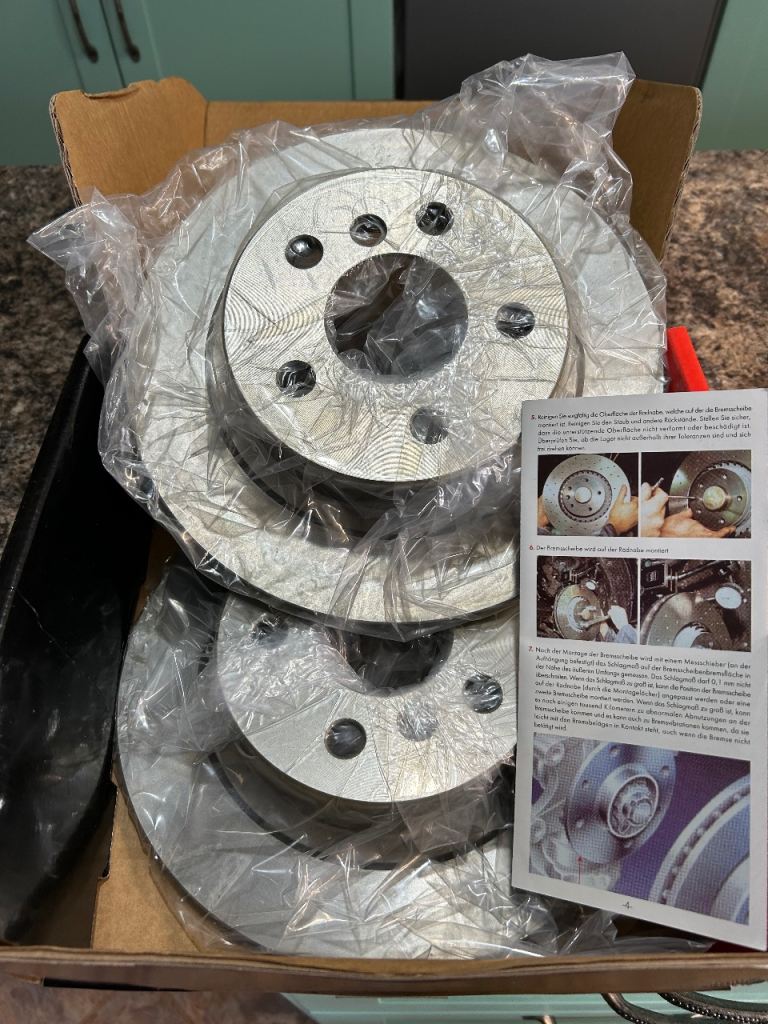 BMW X1 F48  new rear brake discs and pads