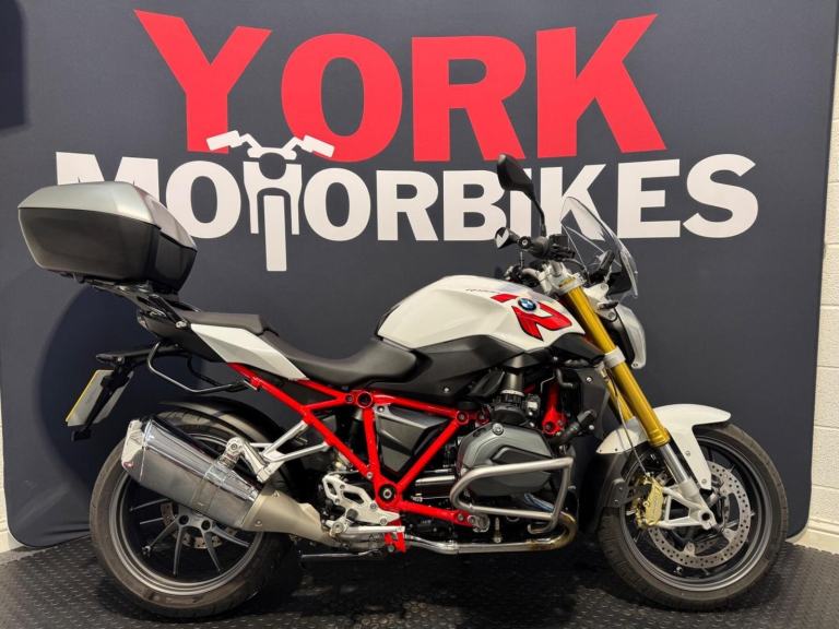 2016 BMW R 1200 R 1200 Sport Naked Petrol Manual Euro 4 (125 ps)