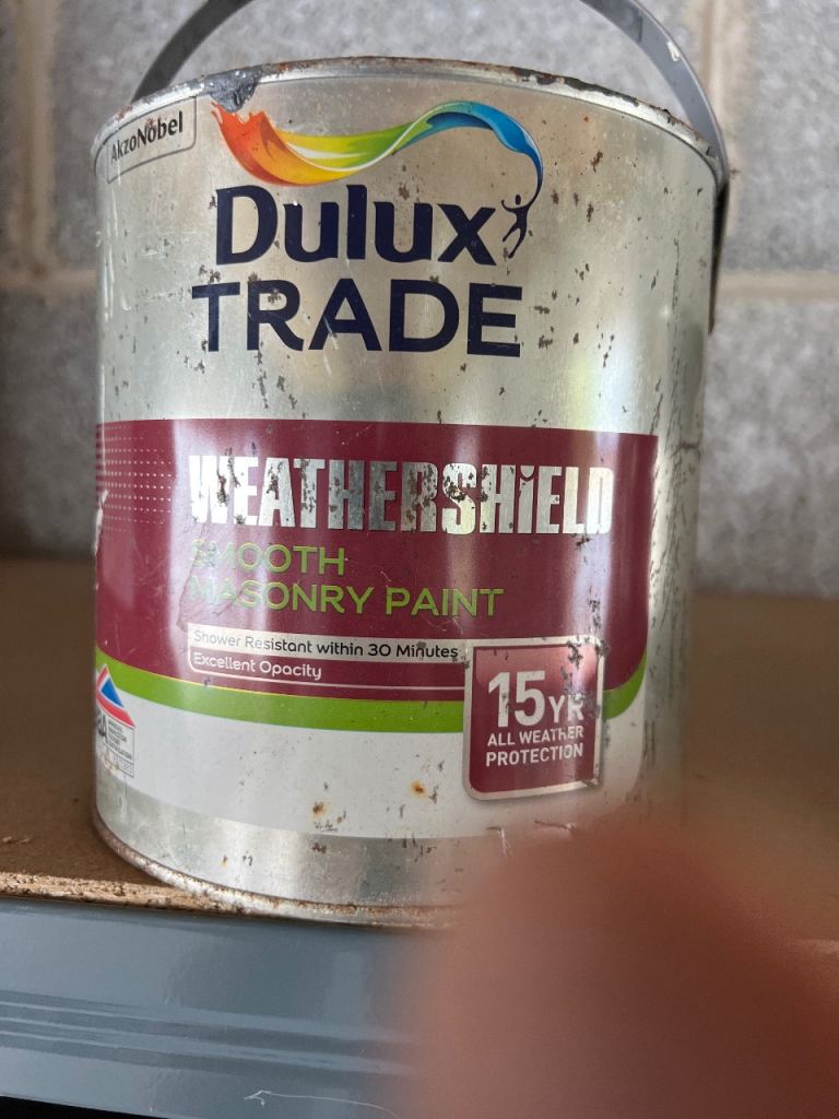 Dulux Trade Weathershield Smooth Masonry Paint