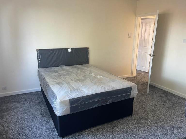 2 double beds, spacious flat to rent in Birmingham