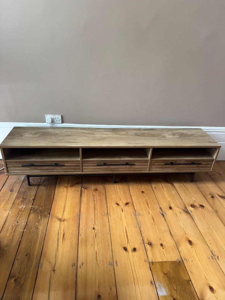 Extra wide TV stand with drawers perfect condition RRP £250