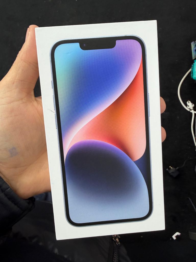 iPhone 14 Plus LIKE NEW BOXED