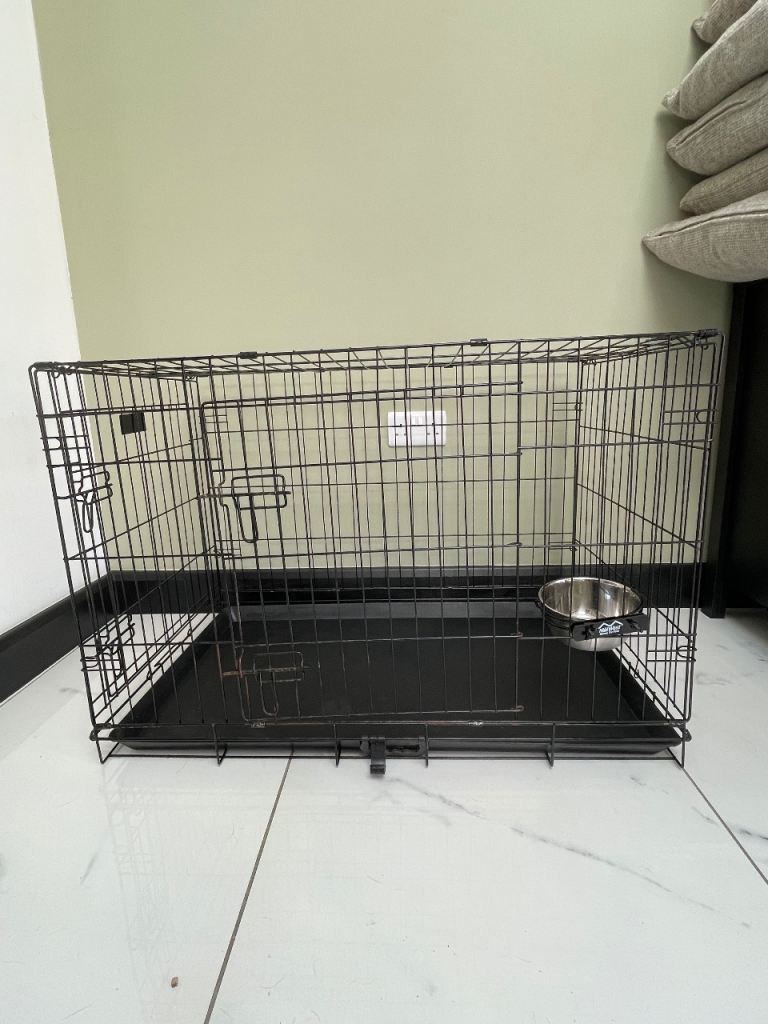 Medium dog crate