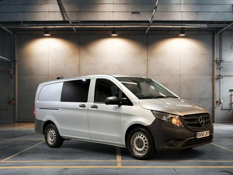 image for 2015 Mercedes-Benz Vito 114CDI BlueTec Crew Van PANEL VAN DIESEL Automatic