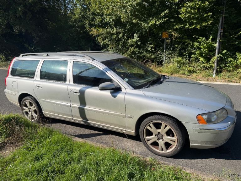 Volvo, V70, Estate, 2005, Manual, 2401 (cc), 5 doors