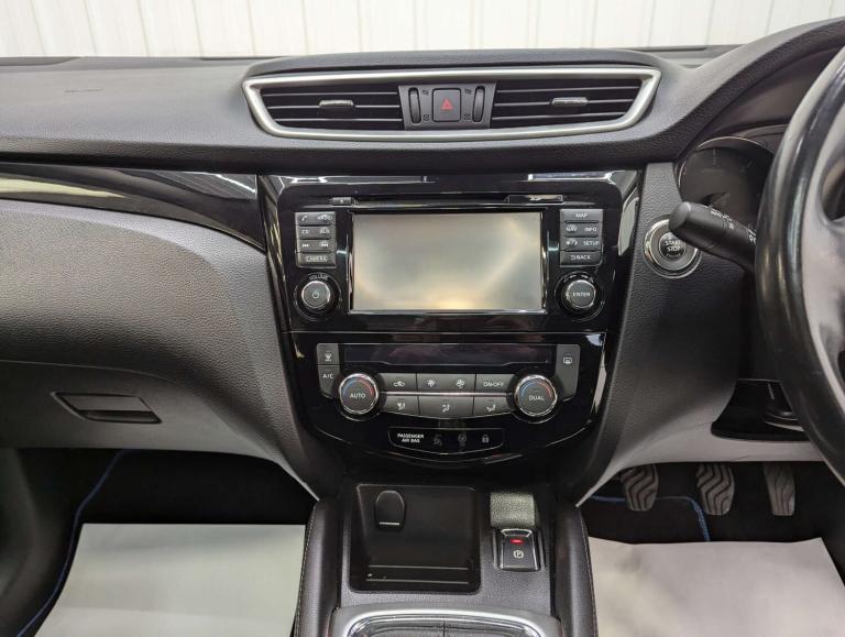 2015 Nissan Qashqai 1.5 Qashqai N-Tec+ dCi 5dr SUV Diesel Manual