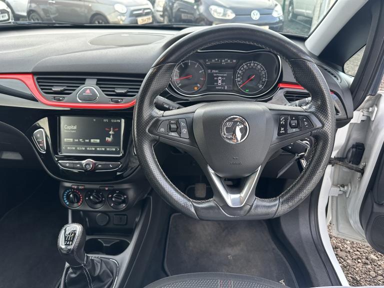 VAUXHALL CORSA 1.4 i Turbo White Edition 2017