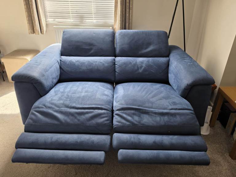 2 ex-DFS sofas. A 2.5 and a 2 seater.