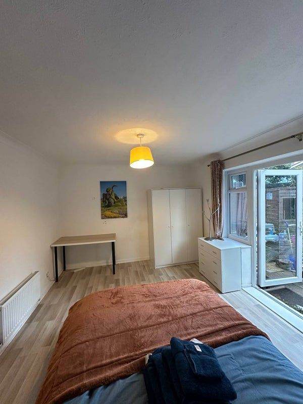 Double room in pet friendly House