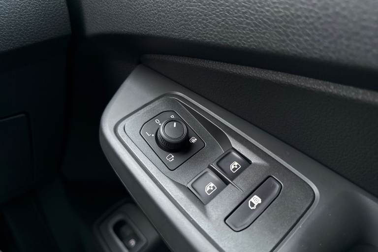 2025 Volkswagen Caddy C20 Cargo Commerce Pro Maxi 150 PS 1.5 TSI eHybrid 6sp DSG Van PETROL/ELECT...