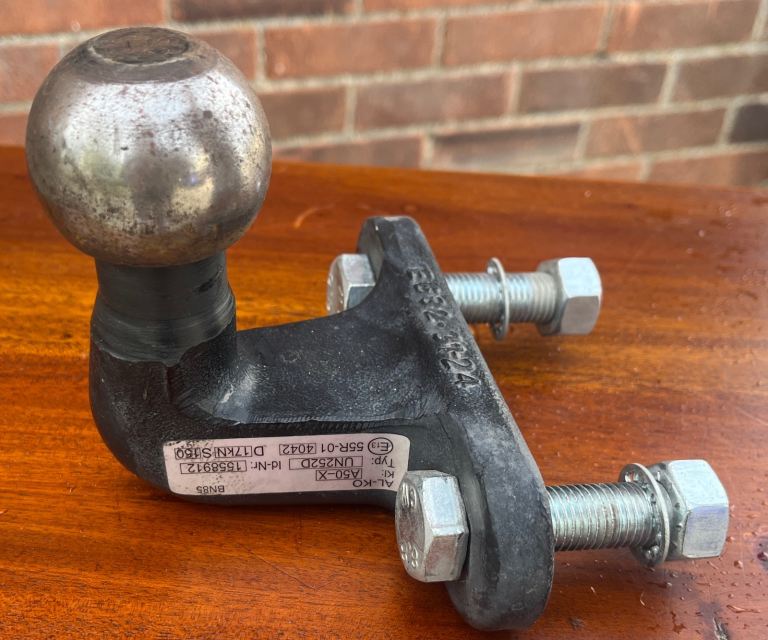 Tow bar