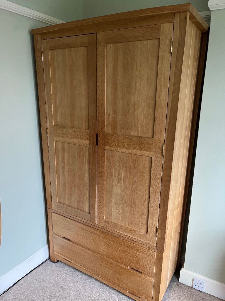 Solid Oak Wardrobe with 2 spacious drawers