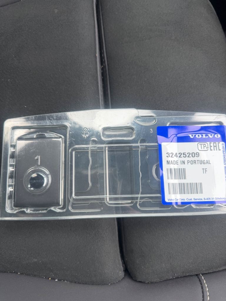 Volvo remote brand new still in package 
